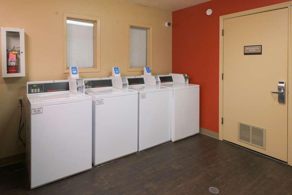 Suburban Studios Louisville East Instalações foto